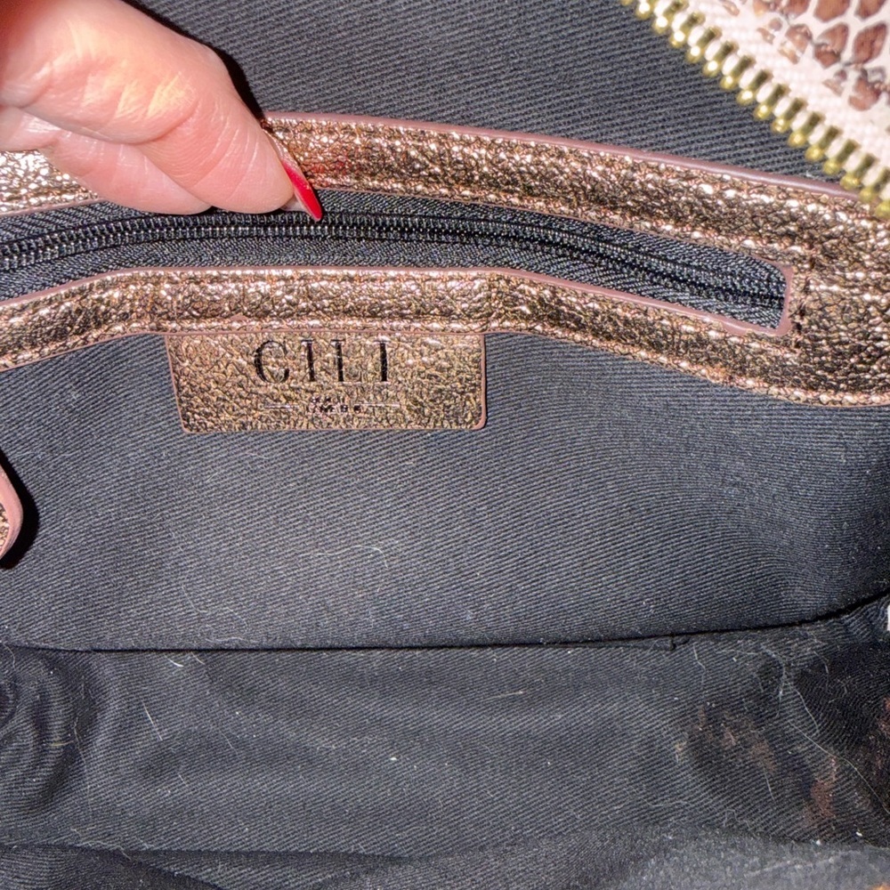 ✨ G.I.L.I. Snake Embossed Leather Rose Gold Crossbody Bag + Pouch ✨ - Picture 8 of 16